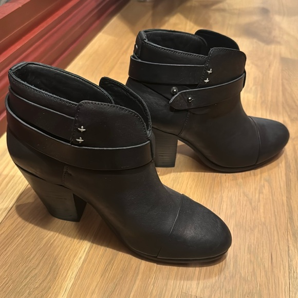 rag and bone black bootie 7.5 worn once - Picture 2 of 5